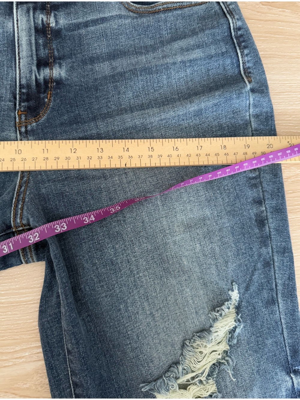 Judy blue 11/30 High Rise Distressed Dad Fit Jeans Stone Wash Denim - Picture 9 of 9